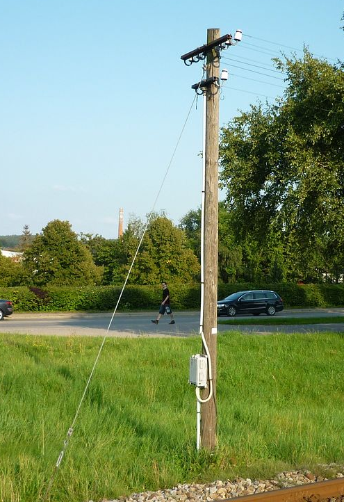 Endmast mit Abspannseil