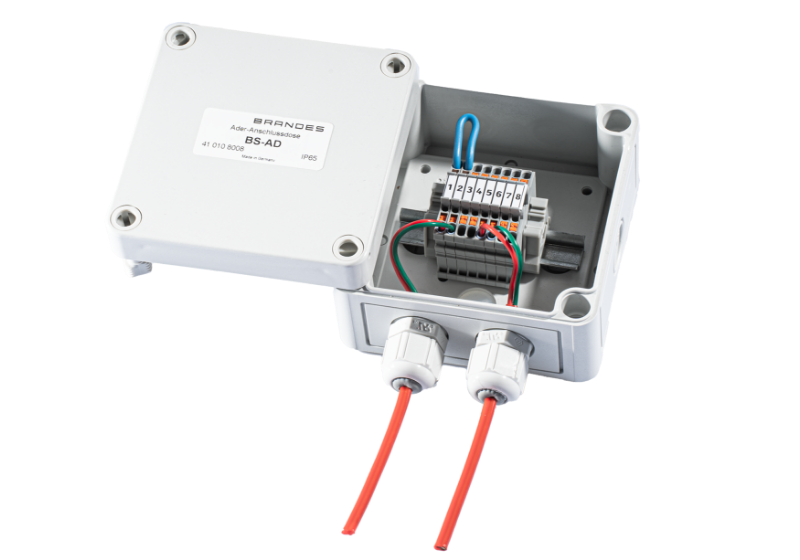 UN_DHCJunction_WireConnectionJunction_WireLoopClamp1