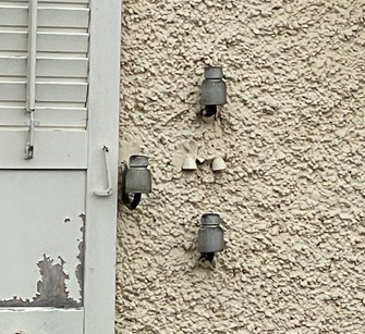 Raccordement de façade (Nico Hauri, 2022)